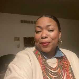 Meet your Posher, Bobbie hayes